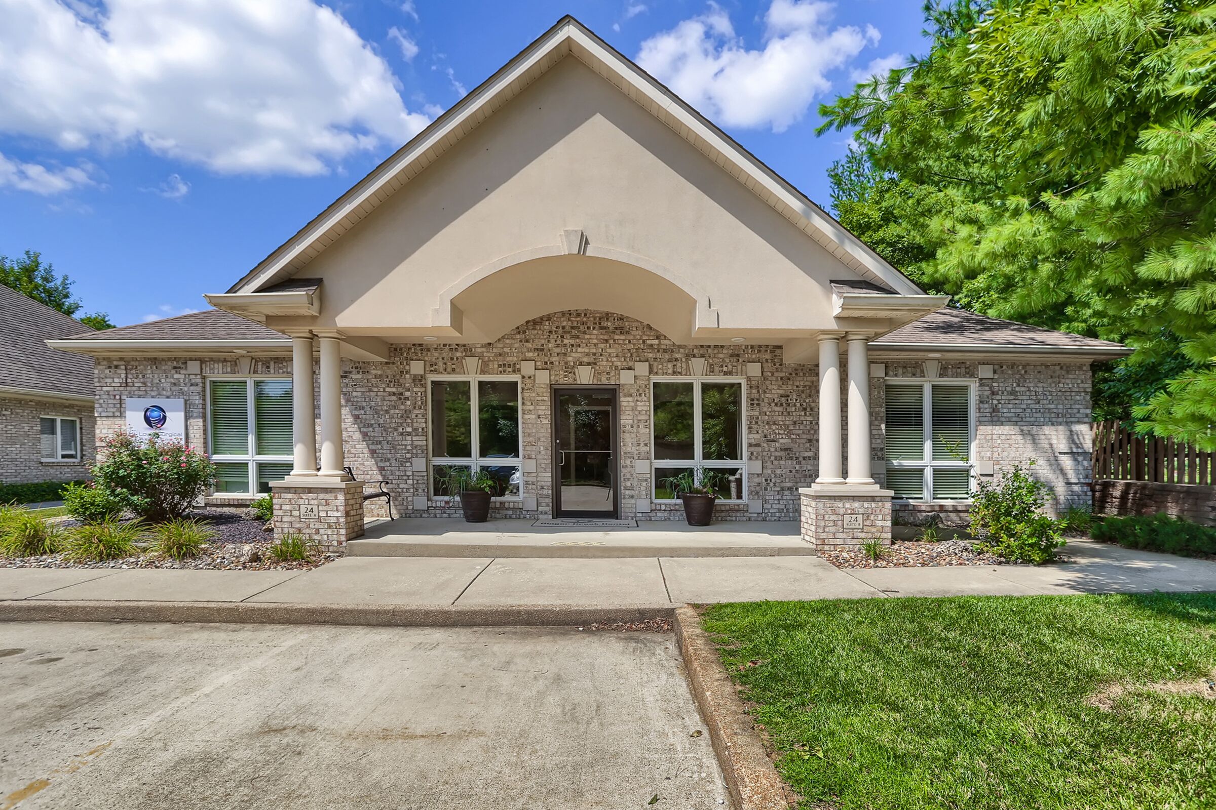 Dentist in Glen Carbon, IL